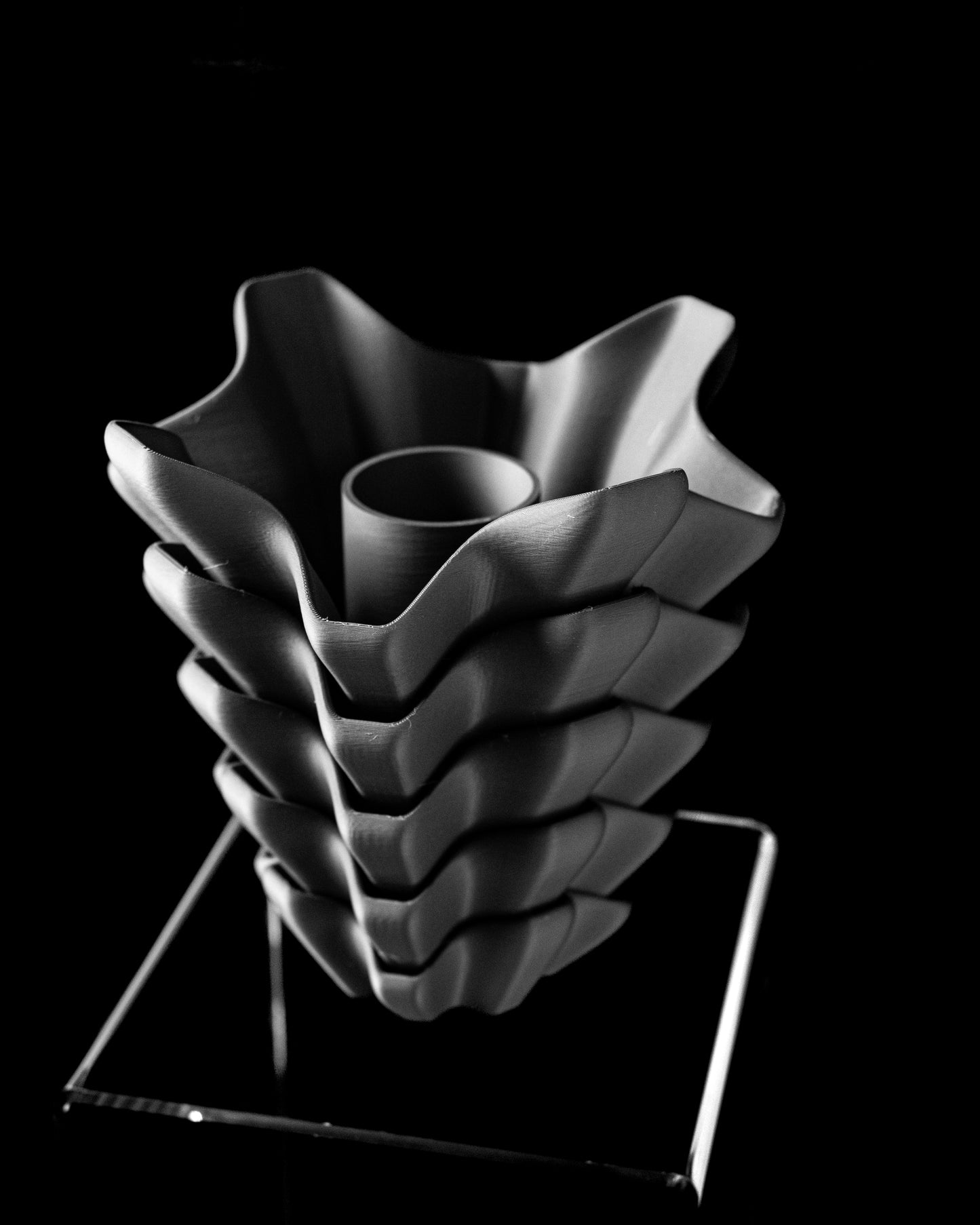 Trilo Vase