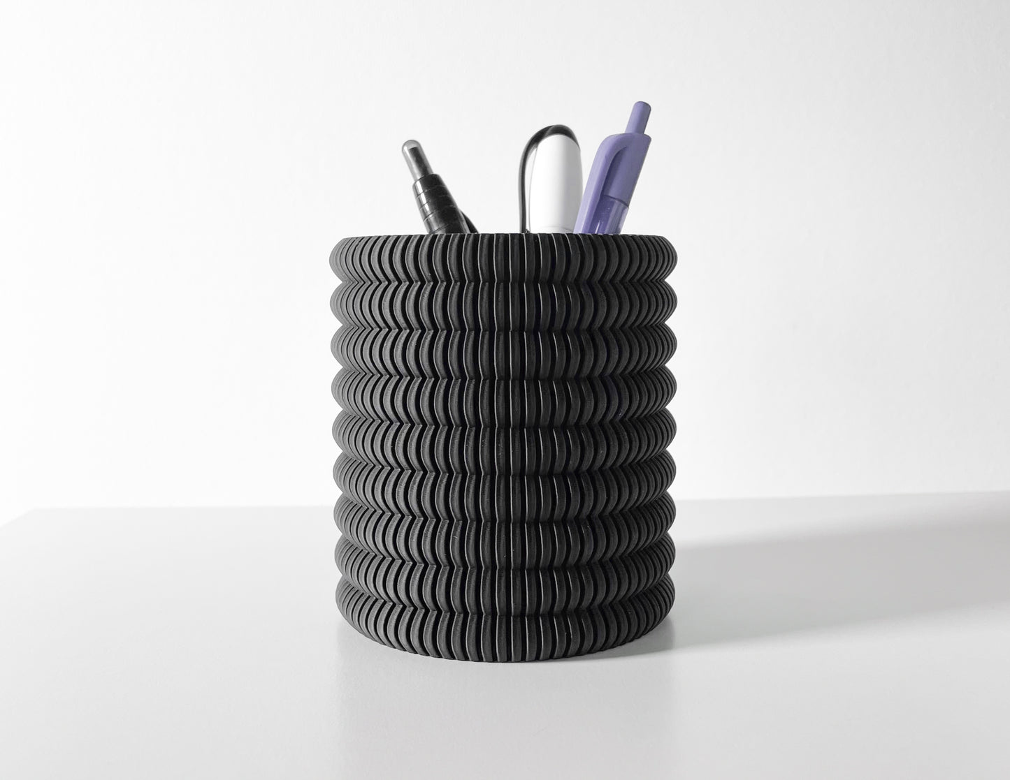 Lonu Pen Holder
