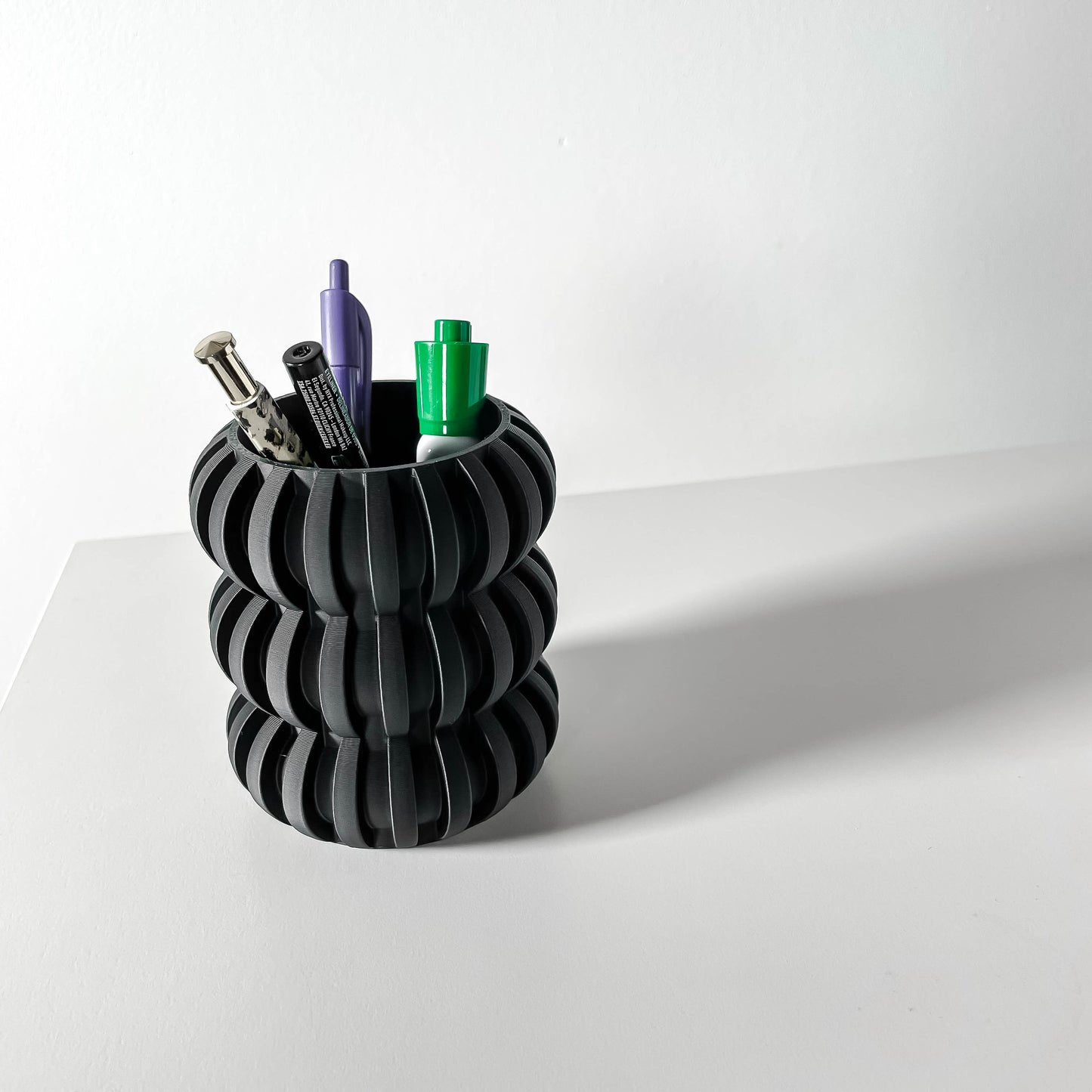 Renio Pen Holder