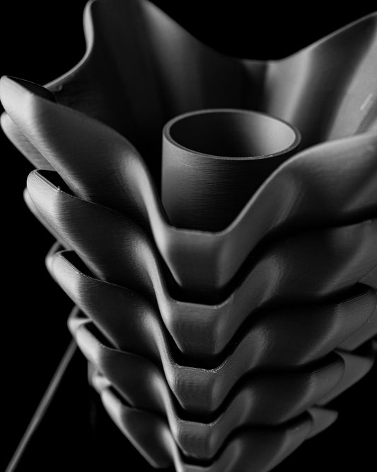 Trilo Vase